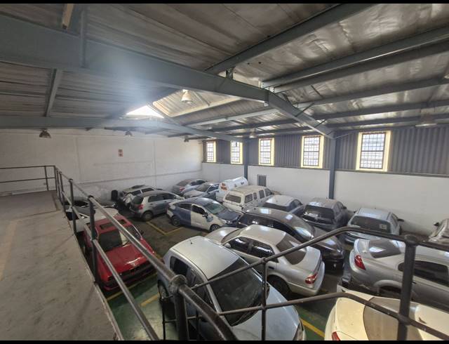 335M² WAREHOUSE TO LET IN DENVER